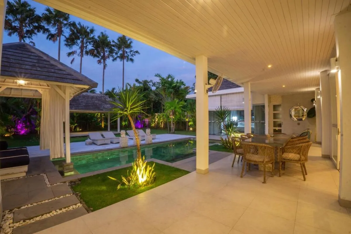 Bali Modern Escape With Private Pool, 8 Guests Villa Kerobokan
