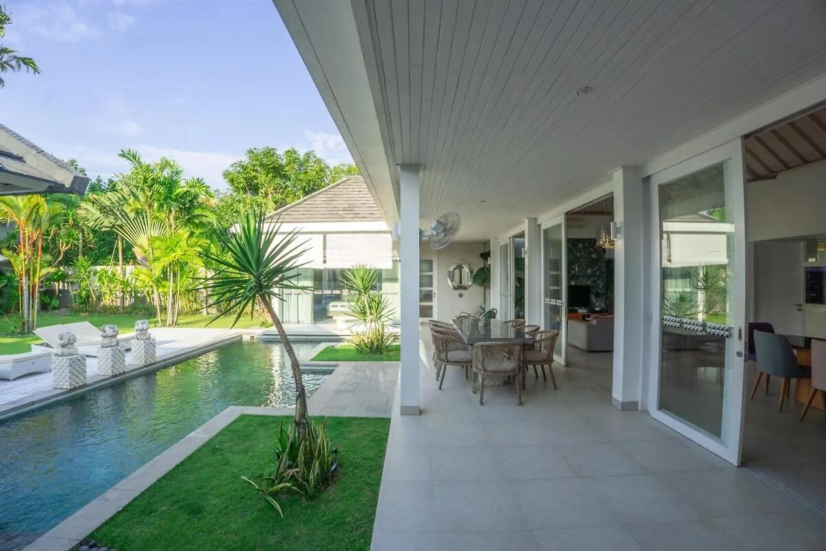 Bali Modern Escape With Private Pool, 8 Guests Villa Kerobokan  Indonesia