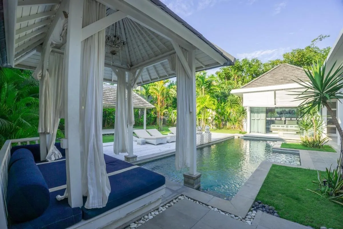 Bali Modern Escape With Private Pool, 8 Guests Villa Kerobokan  0*, Kerobokan (Bali) Indonesia
