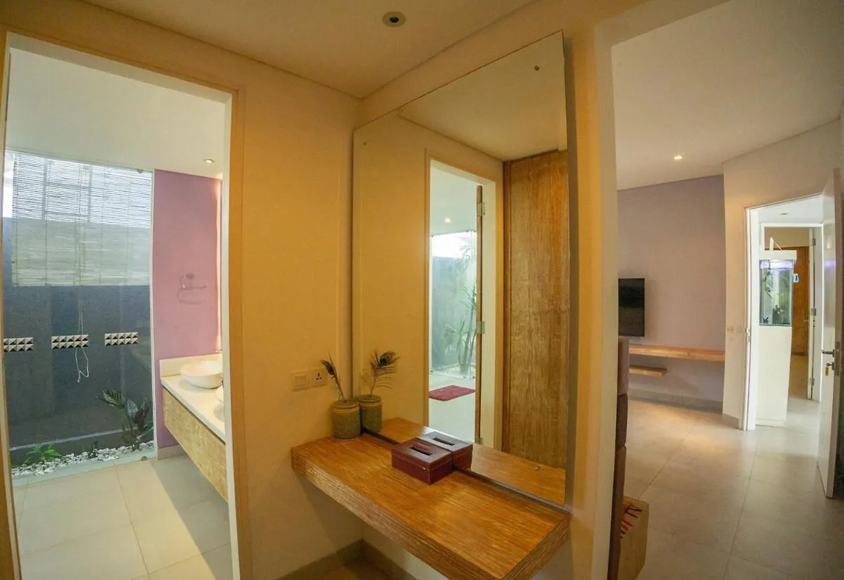 Bali Modern Escape With Private Pool, 8 Guests Villa Kerobokan