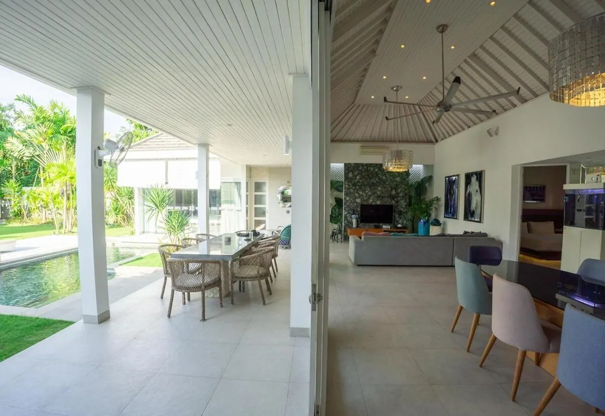 Bali Modern Escape With Private Pool, 8 Guests Villa Kerobokan   Kerobokan (Bali)